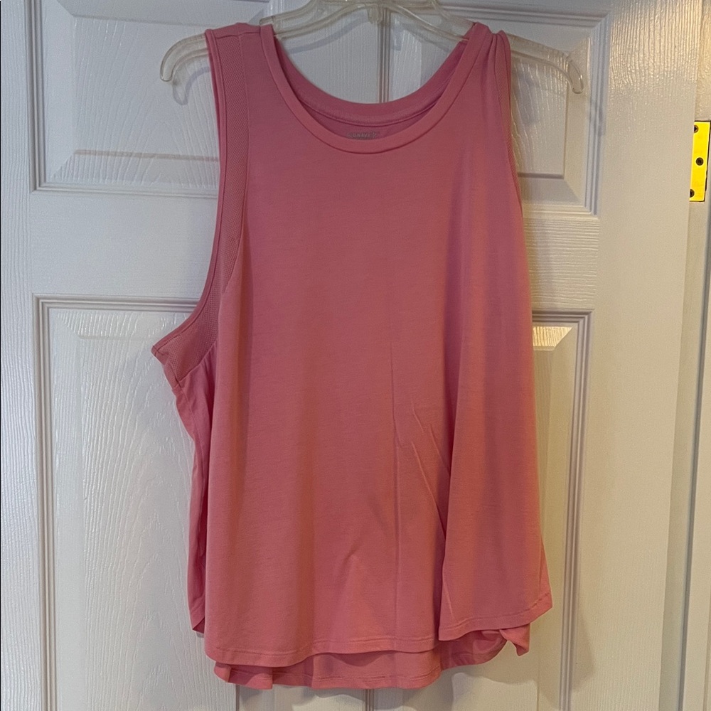 Old Navy Active Pink Tank Top for Women